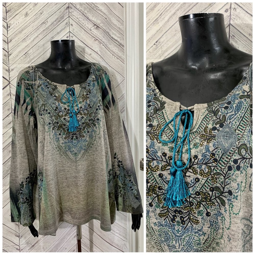 world unity XL green  tan  knit pullover